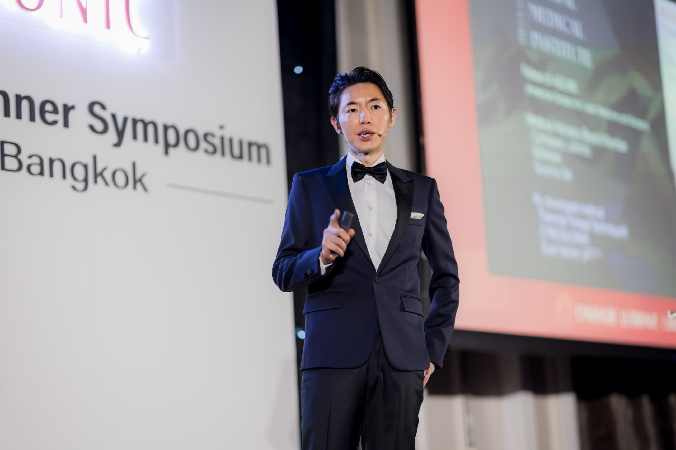 Cynosure Lutronic Dinner Symposium（バンコク）での講演の様子