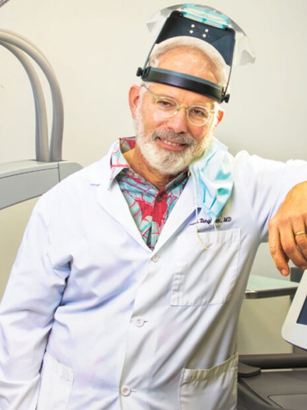 ピコ秒レーザー国際エキスパートミーティング 参加医師 Emil A. Tanghetti, MD
